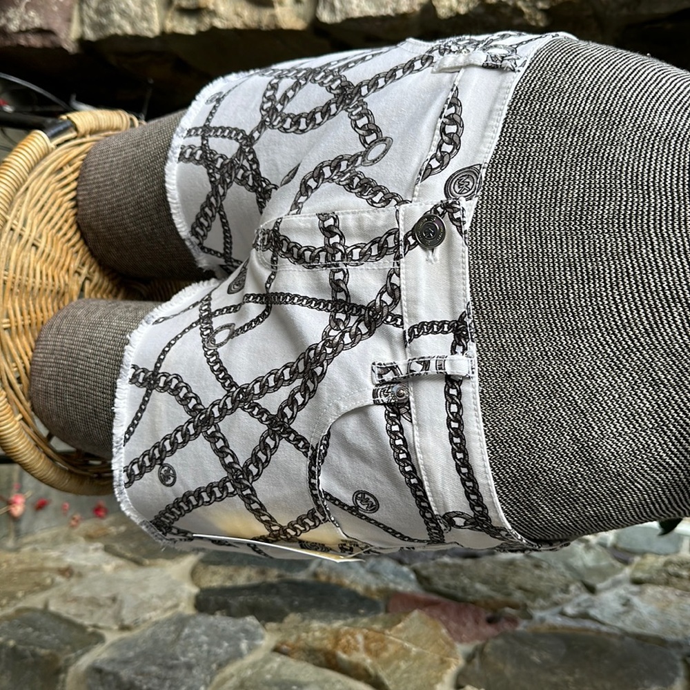 Michael Kors chain link patterned short shorts